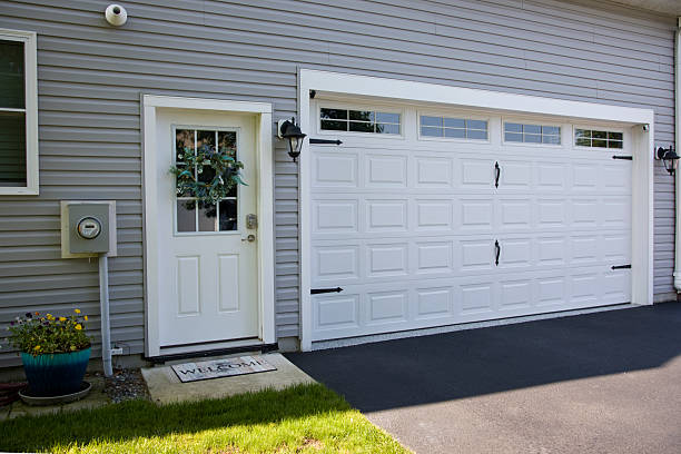 24/7 Emergency Garage Door experts in Fuquay-Varina, NC